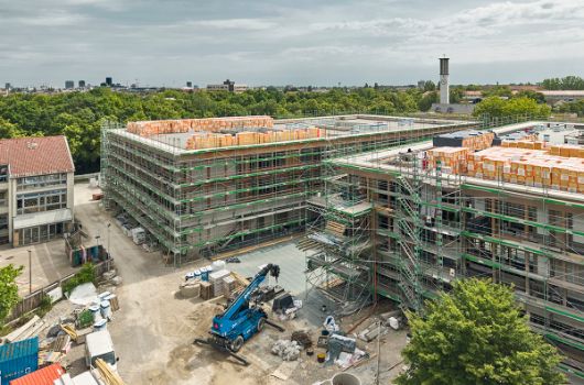 Vogelperspektive von Nordwesten auf den zukünftigen Pausenhof