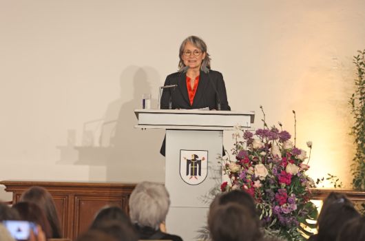 Kira Wüsten