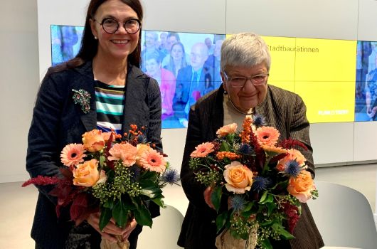 Stadtbaurätin Elisabth Merk und ihre Vorgängerin Christiane Thalgott