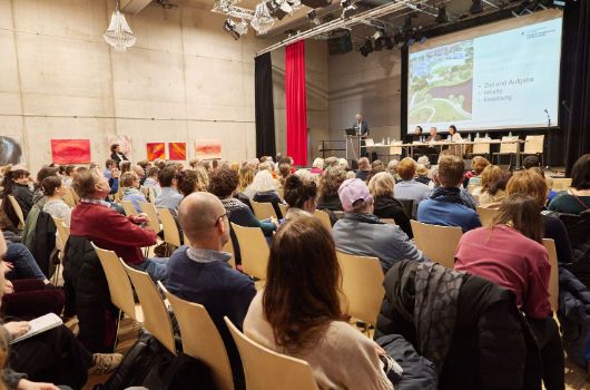 Blick in den Saal