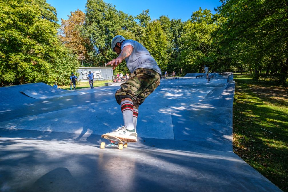Die Auswahl und Anordnung der Hindernisse ist einzigartig im Angebot des  bestehenden Skateparks in München