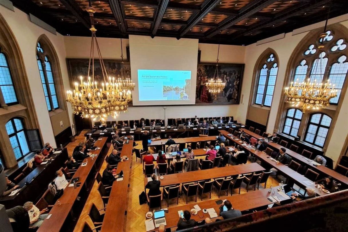 Blick auf den Rathaussaal von der Tribüne aus beim Stadtratshearing im November 2022