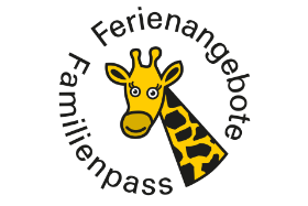 Logo Ferienangebot - eine Giraffe mit umlaufender Schrift Ferienangebote Familienpass