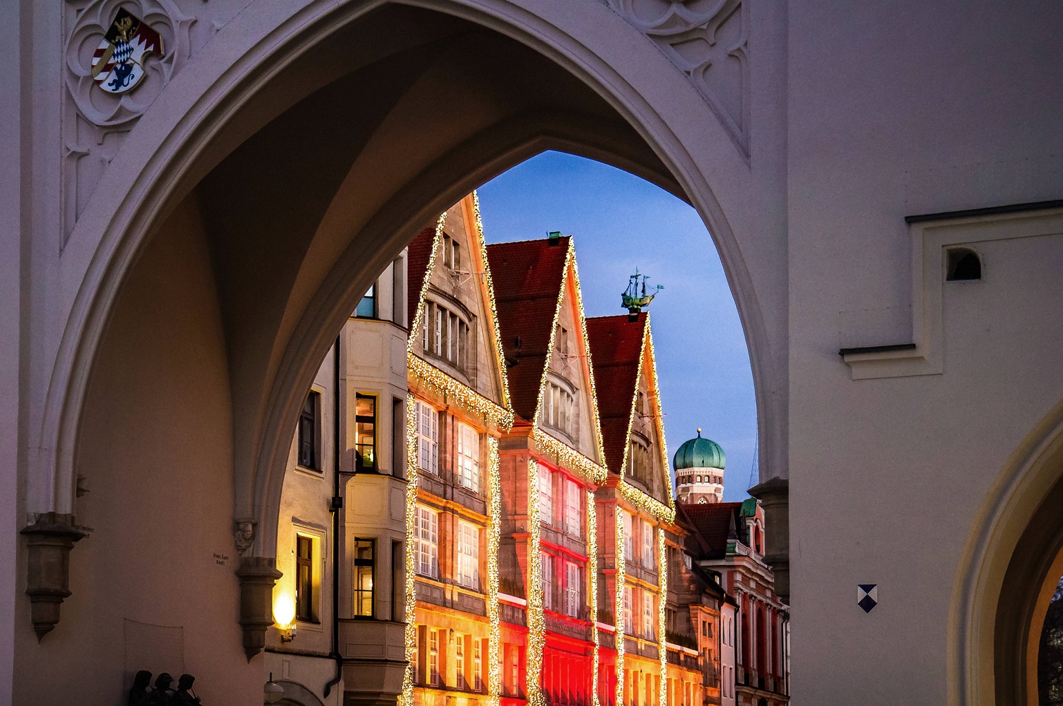 Blick vom Stachus in die Fussgängerzone