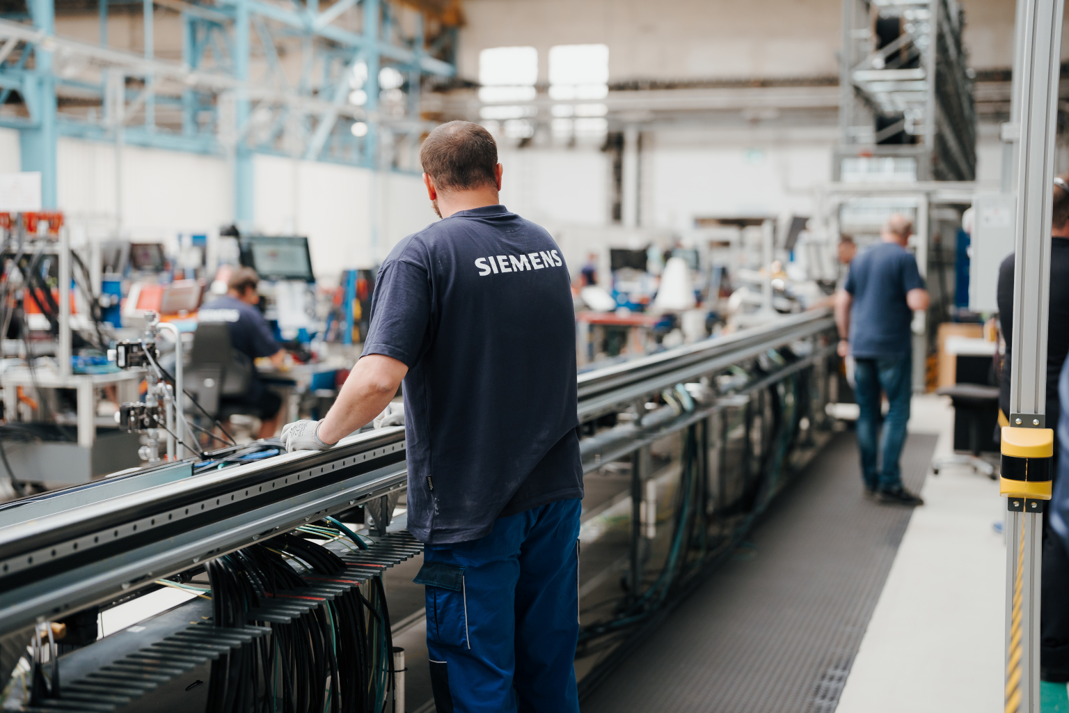 Mitarbeiter im Produktionsablauf