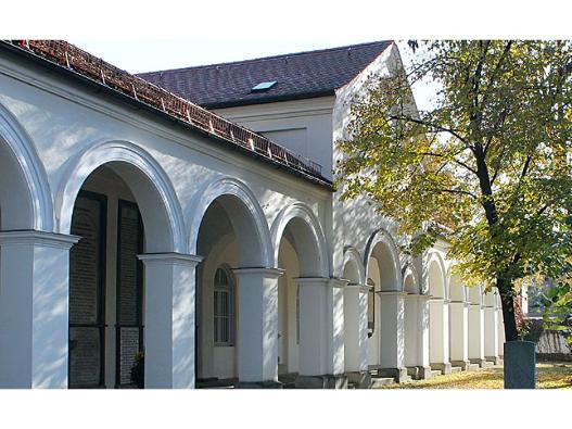 Trauerhalle im Friedhof Nymphenburg